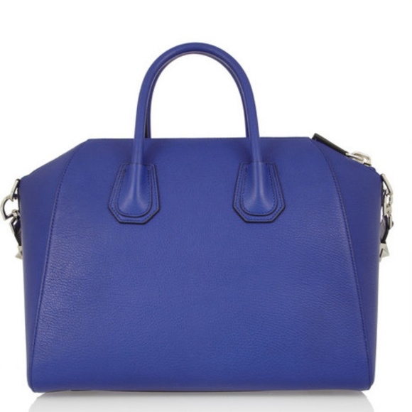 Givenchy Medium Blue Antigona - Picture 14 of 17